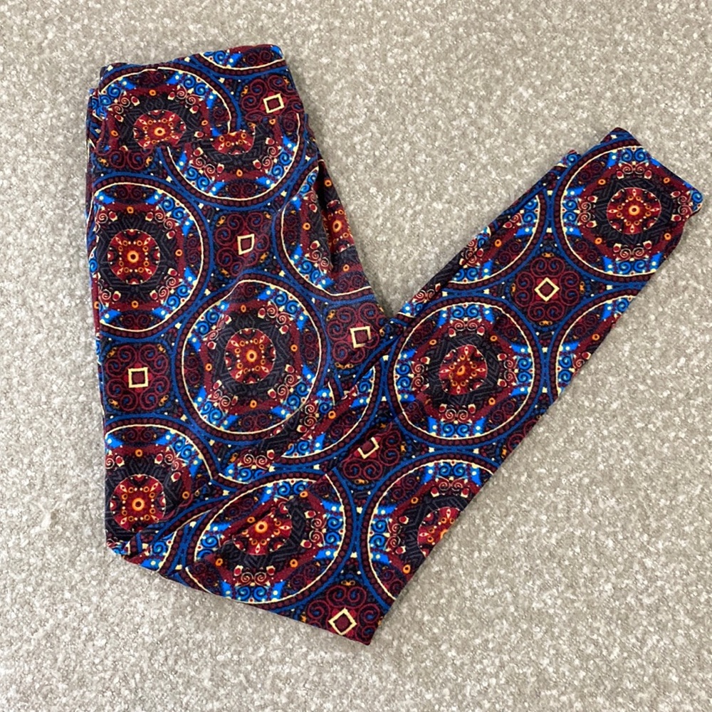 LuLaRoe One Size Leggings Blue, Orange, Red Geometric Circles Design